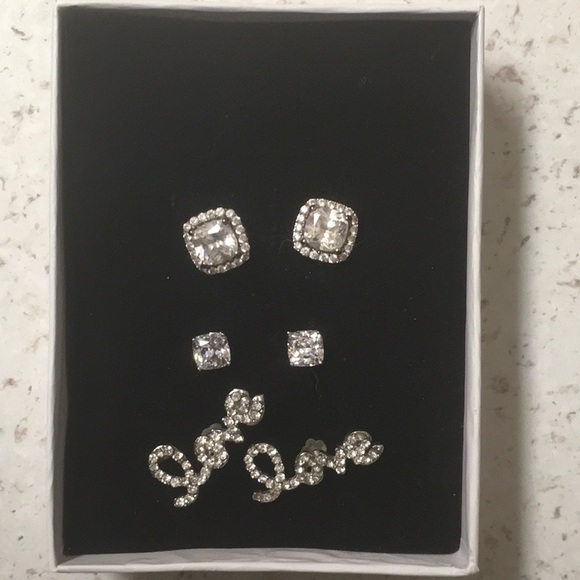 Swarovski Earrings - Picture 1 of 3